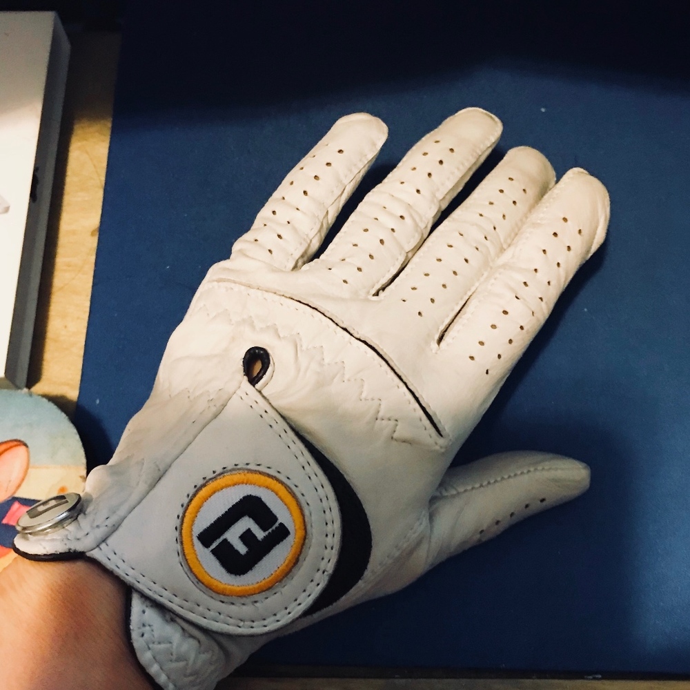 White leather GolF Glove by FootJoy, LS, like NEW